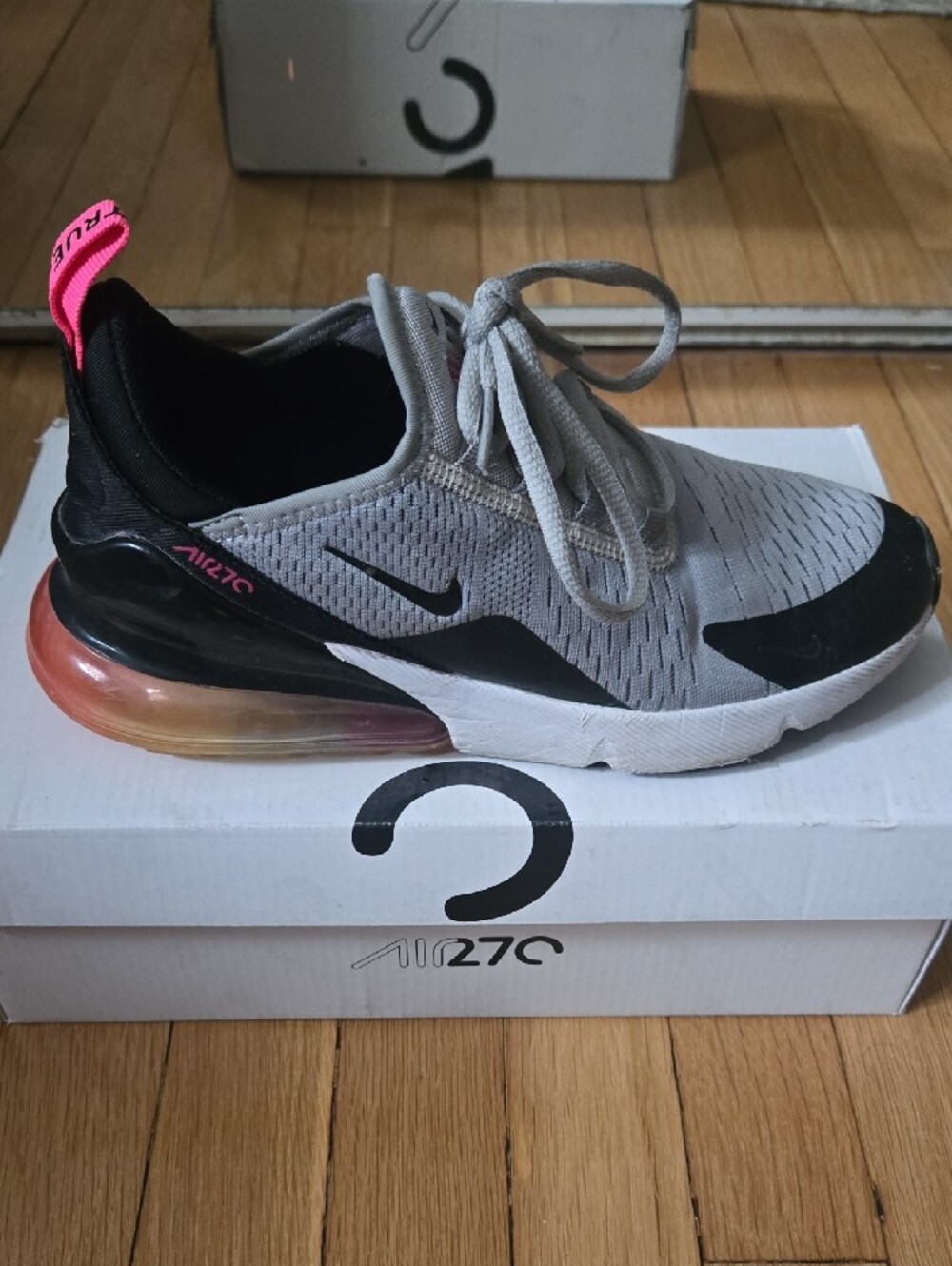 Nike Air Max 270 Flyknit BETRUE - Sz 8
